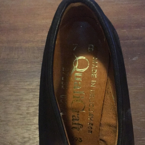 Shoes - Picture 4 of 6